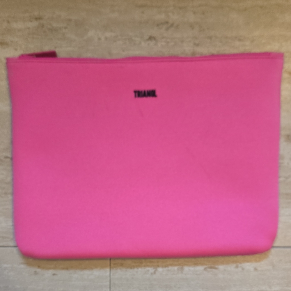 TRIANGL Bright Pink Neoprene Zipper Bag